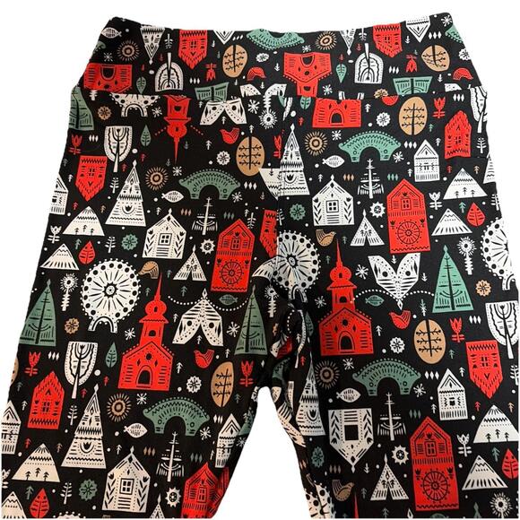 New LuLaRoe Holiday Scandinavian Christmas Village Leggings Wmn Size TC (12-18) - Picture 3 of 4